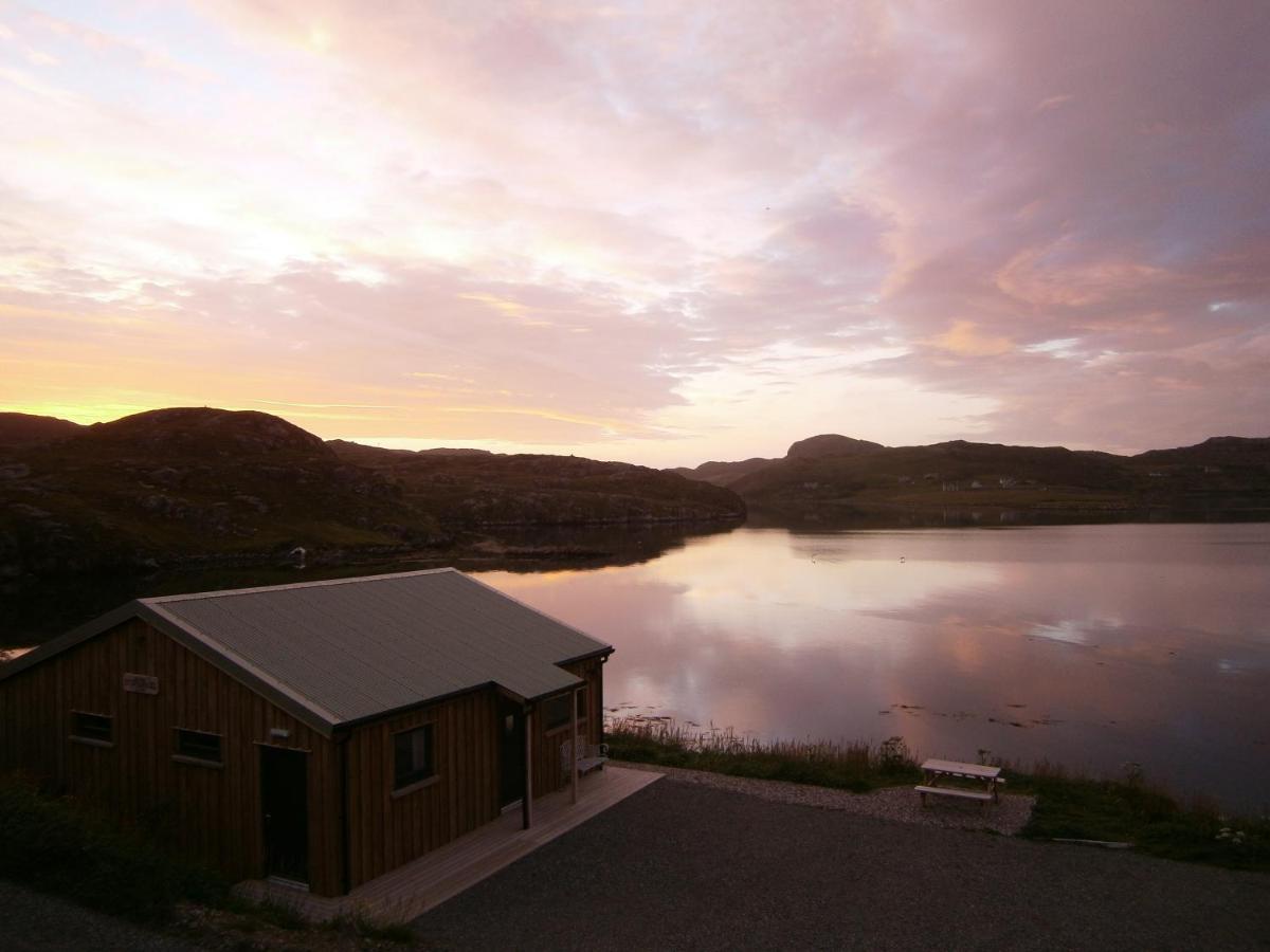 Otter Bunkhouse Hostel Cairisiadar Exterior foto