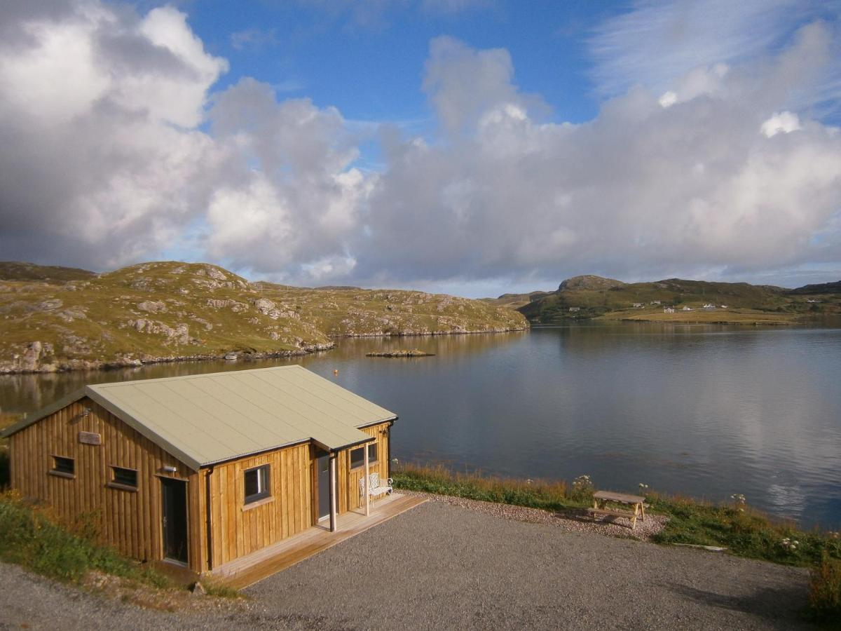 Otter Bunkhouse Hostel Cairisiadar Exterior foto